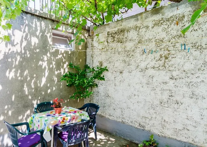 Guest House Mara